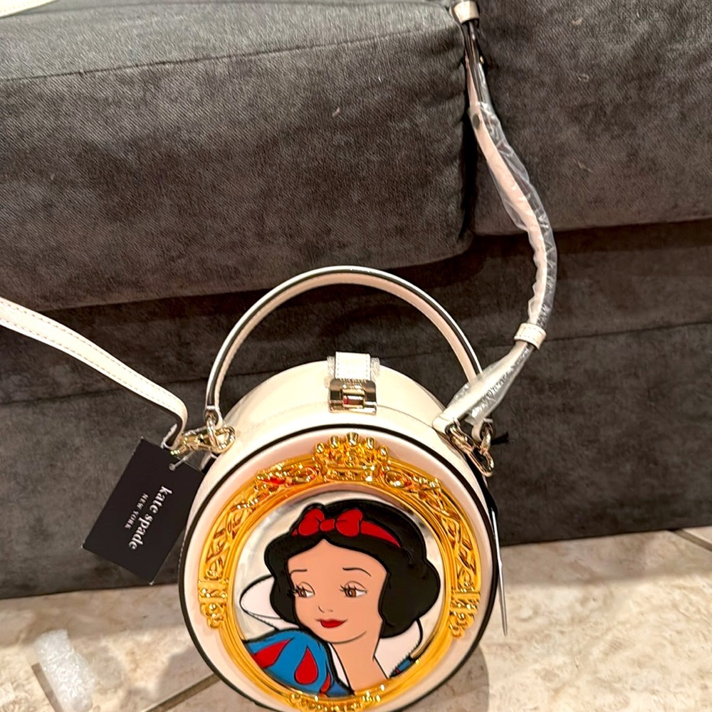 Snow White Magic Mirror Crossbody Bag by Kate Spade New …NWT—Collectible— - Picture 4 of 9